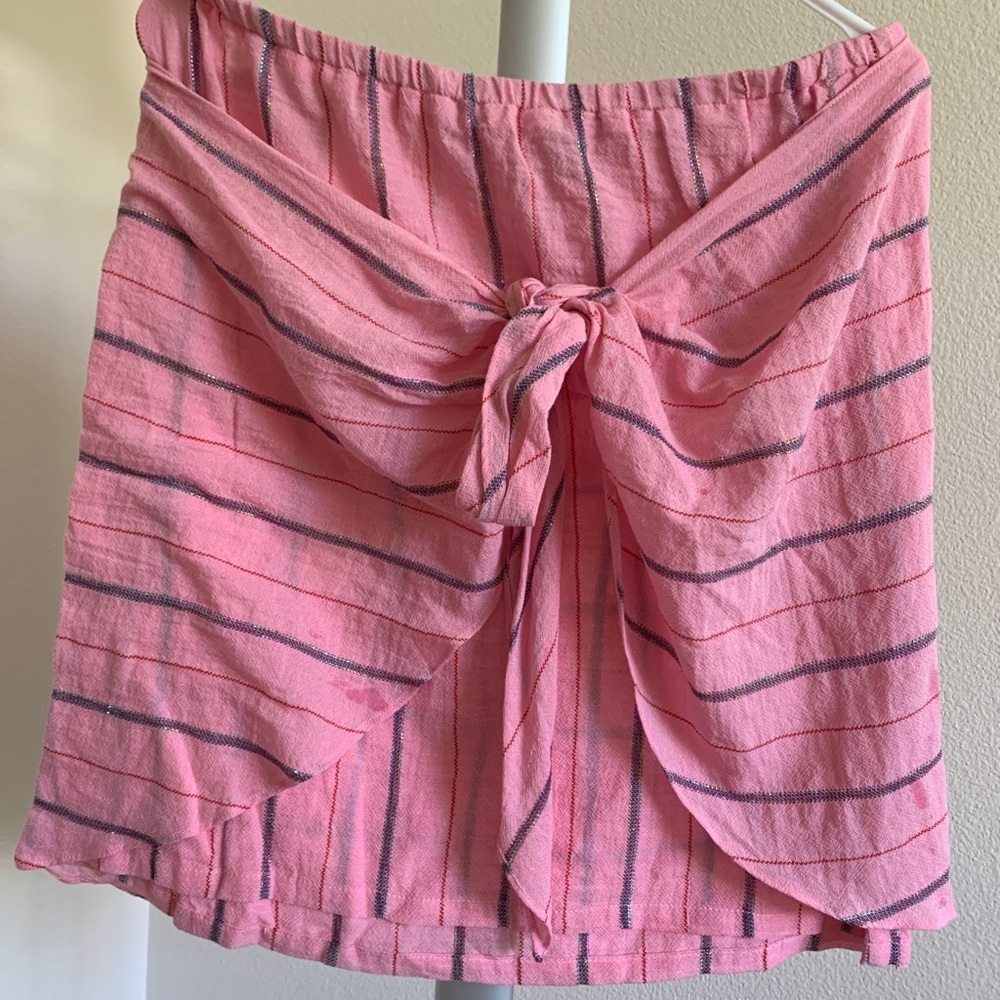 Tie skirt